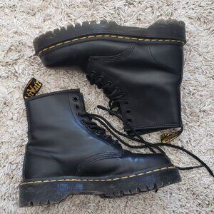 Size 8 Women's Doc Martens Boots